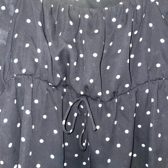 ASOS Black and White Polka Dot Square Neck Off the Shoulder Top Blouse Size 2 - Picture 2 of 6